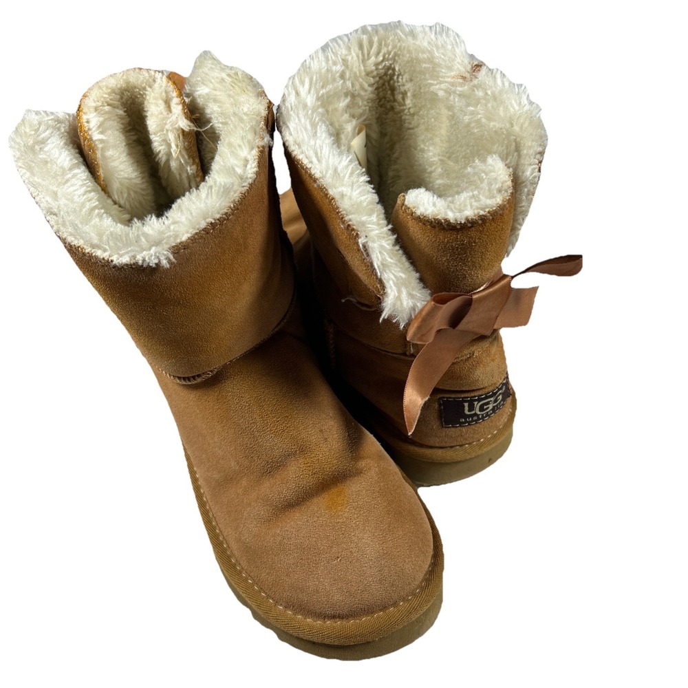 UGG Mini Bailey Bow women's size 9 - slippers boots bow style brown